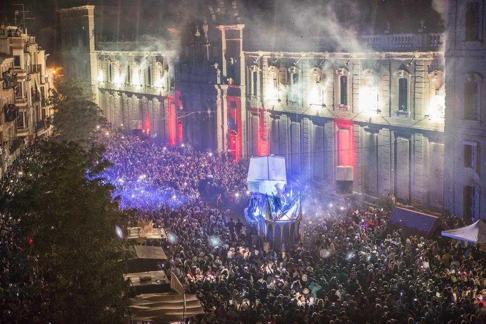 Cervera tanca un "Aquelarre XL" amb una xifra rècord de 30.000 espectadors