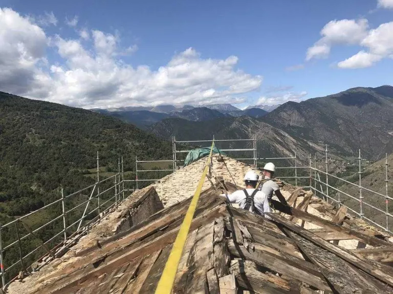 Baix Pallars demana ajuts per a una església apuntalada