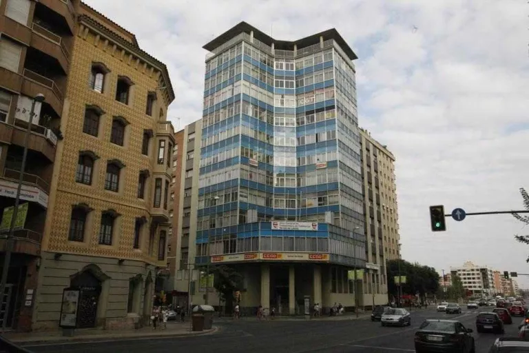 Els sindicats es planten pel deteriorament de la seva seu