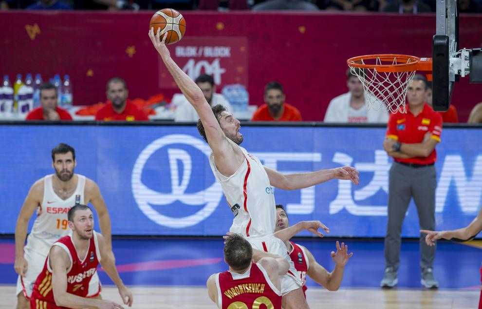 Oriola s'estrena amb un bronze que segella una temporada de somni
