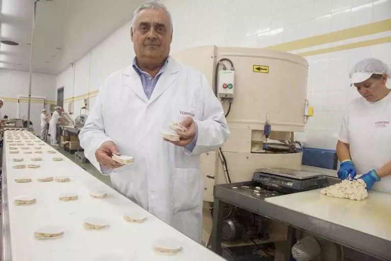 Torrons Vicens amplia la plantilla en 60 persones