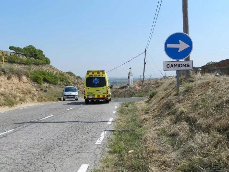 Almenar senyalitza l’accés a l’A-14 pel trànsit