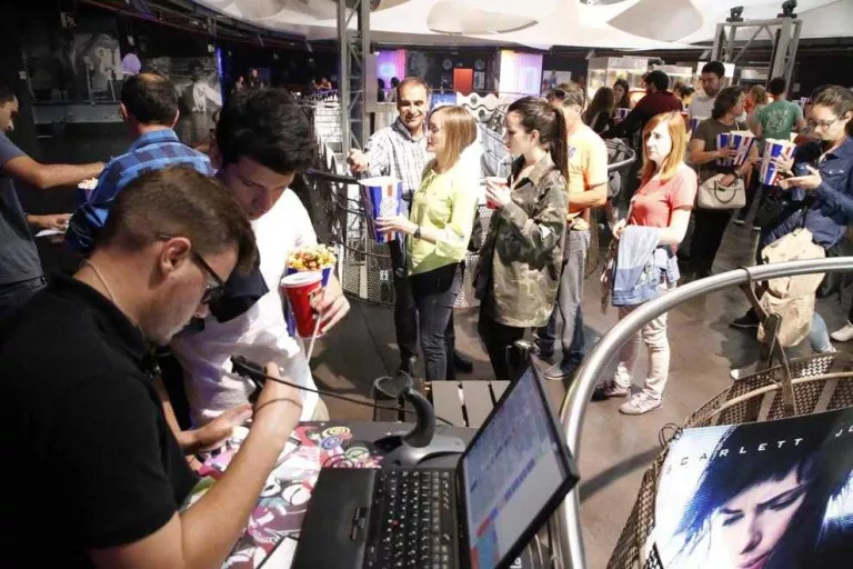A punt la 13a Festa del Cinema en una trentena de sales de Ponent