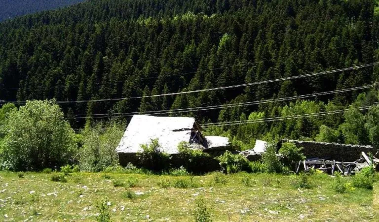 Alt Àneu tramita obrir un hotel rural de luxe de deu habitacions a Bonabé