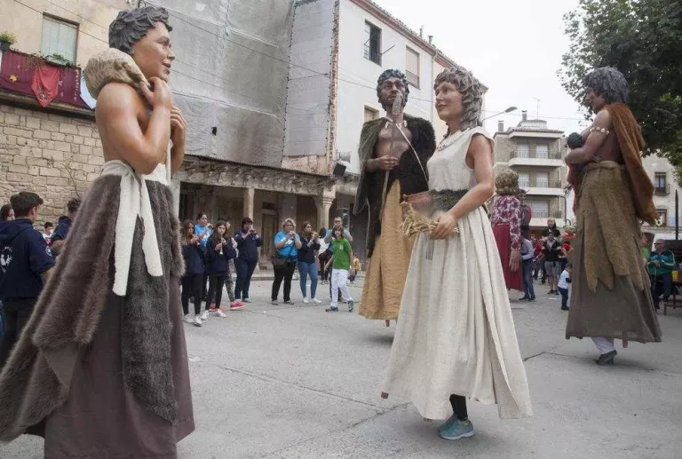 La festa de Bacus també cedeix per l’1-O