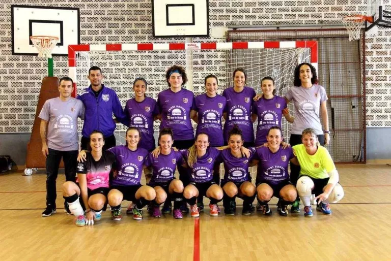 El Cervera paga els nervis del debut a casa