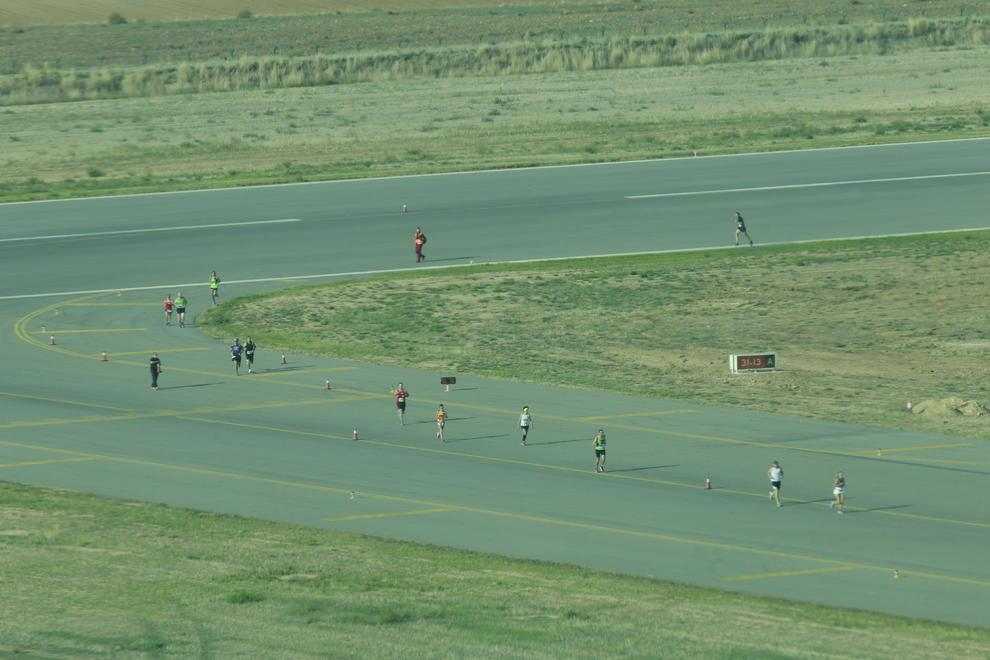 Puyuelo i Carulla ‘volen’ a l’aeroport d’Alguaire