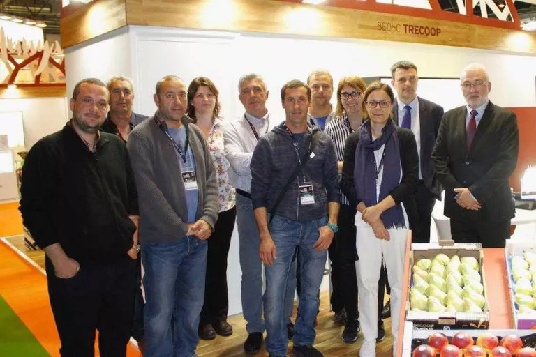 Fructícoles de Lleida tanquen acords a la fira Fruit Attraction