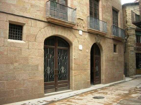 Solsona convoca dos places de policia per patrullar en parella