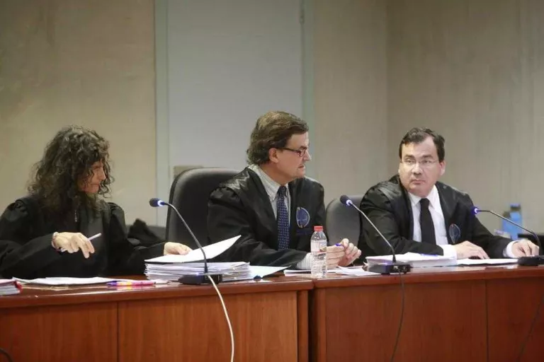 Un advocat es queda 115.000€ d’una indemnització dient que són els seus honoraris