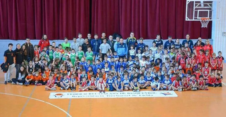 Més de 200 nens participen en la III Trobada Oberta de Bàsquet
