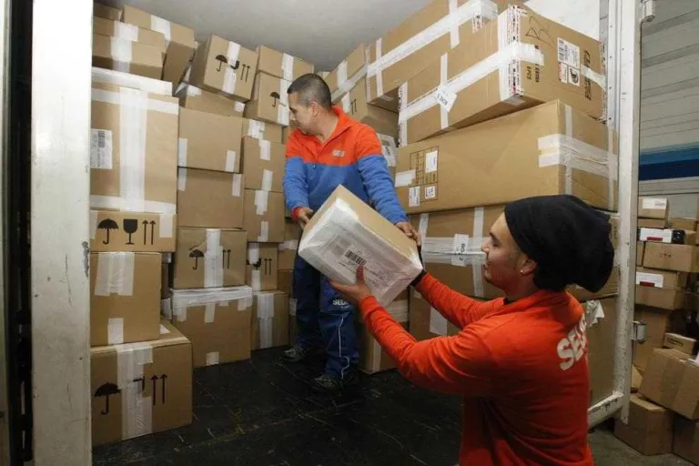 L'avanç de la campanya nadalenca dispara més d'un 50% el comerç 'online' a Lleida