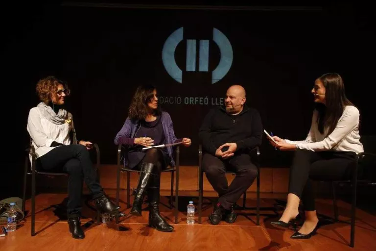 Debat sobre cultura i política en la recta final del 'Cicle Diàlegs'