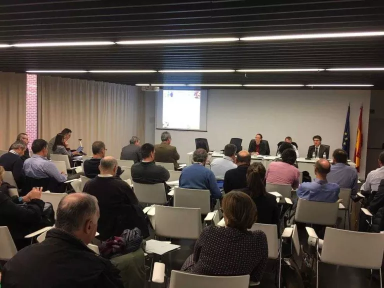 El sector de la fruita apressa Madrid a prendre mesures de finançament