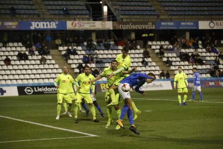 El Lleida baixa del núvol de la Copa i encadena set jornades sense guanyar en Lliga
