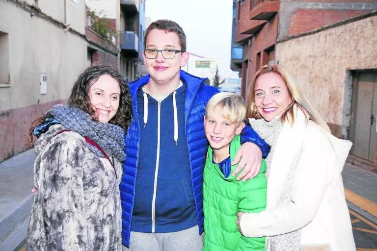 Voluntariat que dóna vida: "A l'hospital estàs entre cotó fluix però al tornar cal suport"