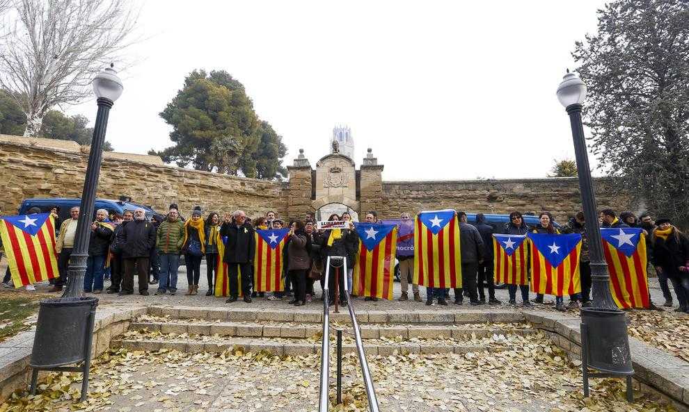 Arrimadas vol un Govern amb “gent normal que no es rigui de les resolucions judicials”