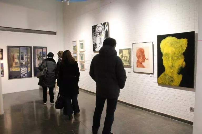 Col·lectiva nadalenca a Espai Cavallers amb 25 artistes