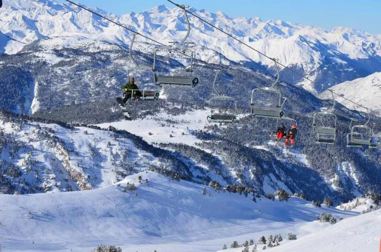 Les estacions d’esquí preveuen vendre fins a 250.000 forfets per Nadal, un 10 per cent més