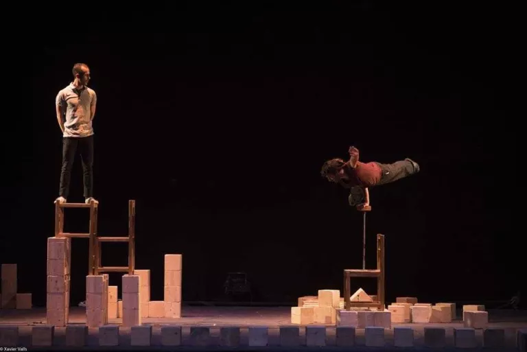 Xou de circ, música en directe i humor, demà a la Llotja