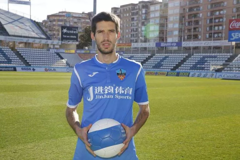 Albístegui: "Vaig rescindir amb el Mirandés per retrobar-me amb la il·lusió del Lleida“