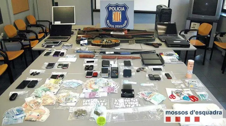 Quatre anys de presó per vendre packs de drogues i sexe en un prostíbul de la Seu