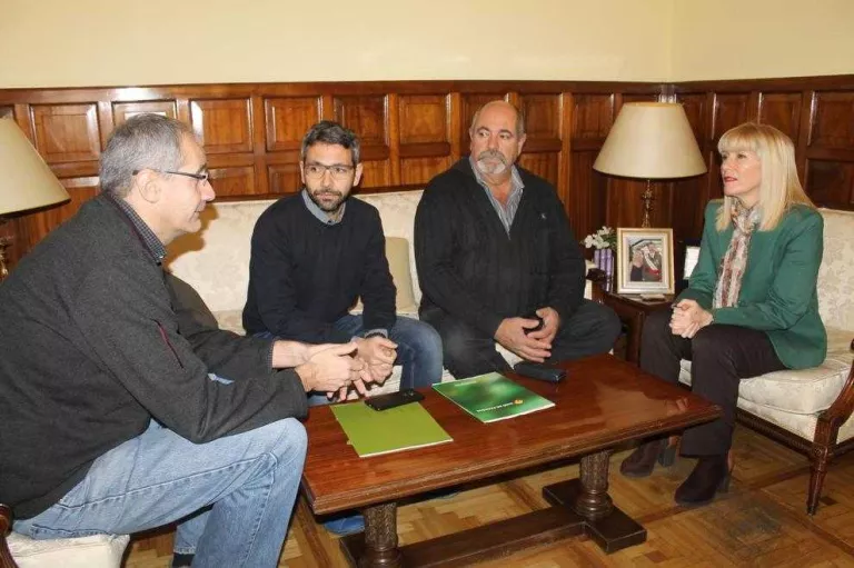 UP demana ampliar la quota de temporers estrangers per la propera campanya