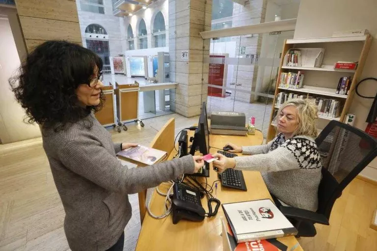 La Biblioteca a Lleida: 20 anys i 92.000 carnets