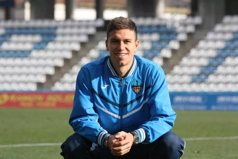 Noel rep l'alta mèdica després de nou mesos de baixa i el Lleida inscriu la seua fitxa