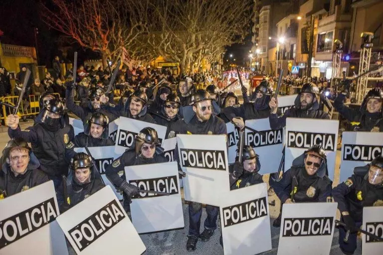 Pau Pi declara la república a Lleida i les reivindicacions omplen les rues de tot arreu