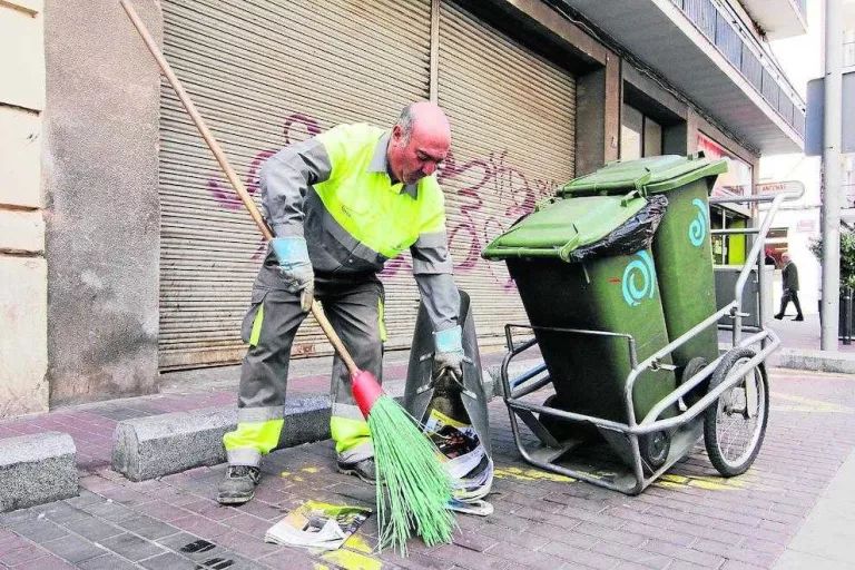 La Paeria vol prorrogar sis anys la concessió a Ilnet de la recollida de brossa