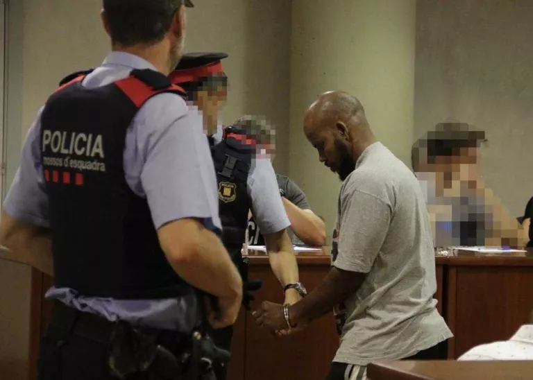 Absolen de profanació un homicida que va esquarterar un cadàver l'any 2011