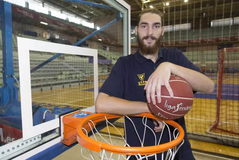 Arriba Olaizola, un pivot ACB per al Força Lleida