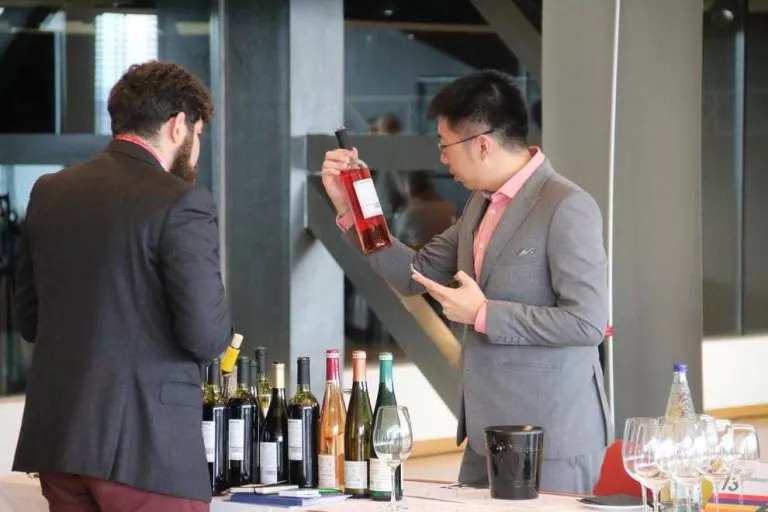 Els vins lleidatans miren cap al sud-est asiàtic per exportar