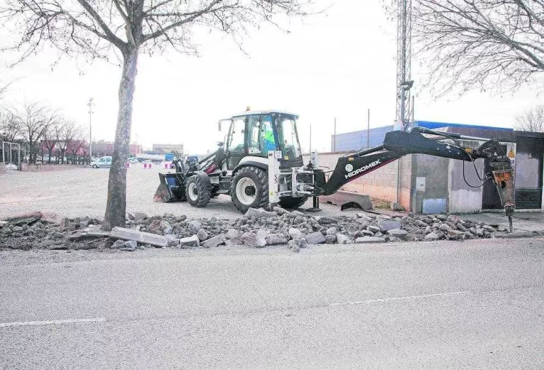 Comencen les obres per construir a Tàrrega un pàrquing d’autocaravanes