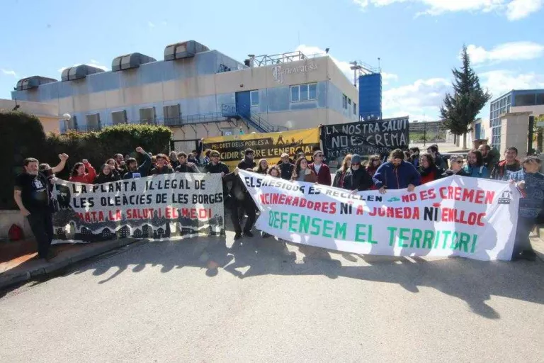Protesta a la planta de Tracjusa a Juneda