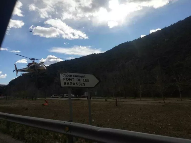 Ferit greu un escalador al caure 40 metres a Àger