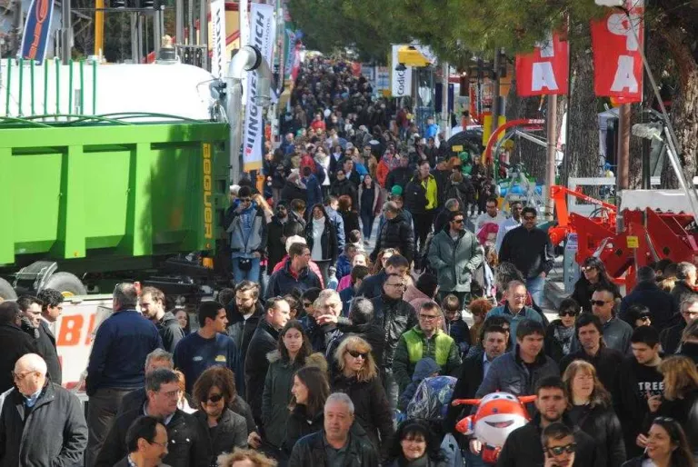 GPS, reg telemàtic i agricultura d'alta precisió converteixen Sant Josep en fira tecnològica