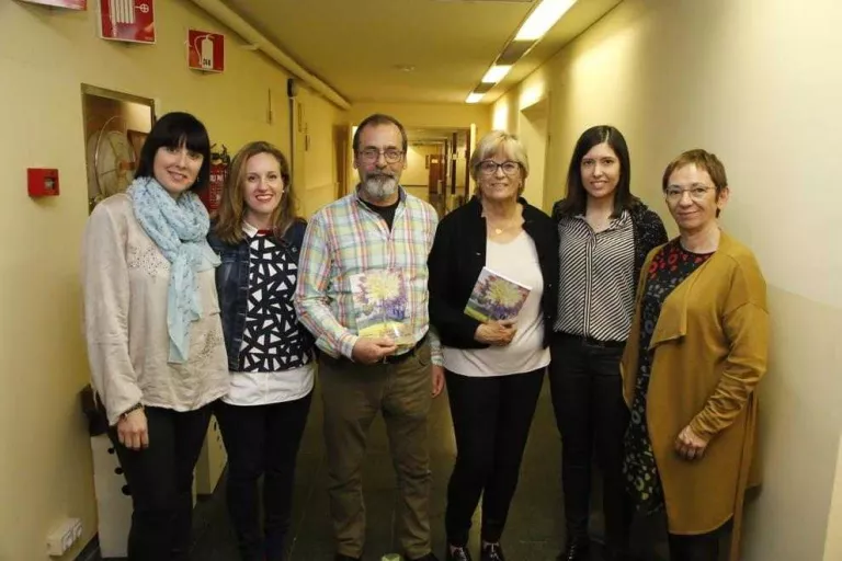 Elles viuen més, però pitjor