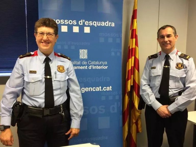 Els Mossos inicien una campanya perquè els joves utilitzin bé Internet i les xarxes socials