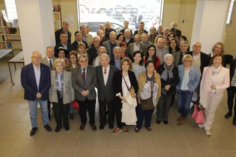 Sant Jordi, dignitat, reivindicació i vermut