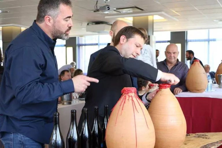 Envellir vi pallarès sota l’aigua, el nou projecte de Pep Fillat