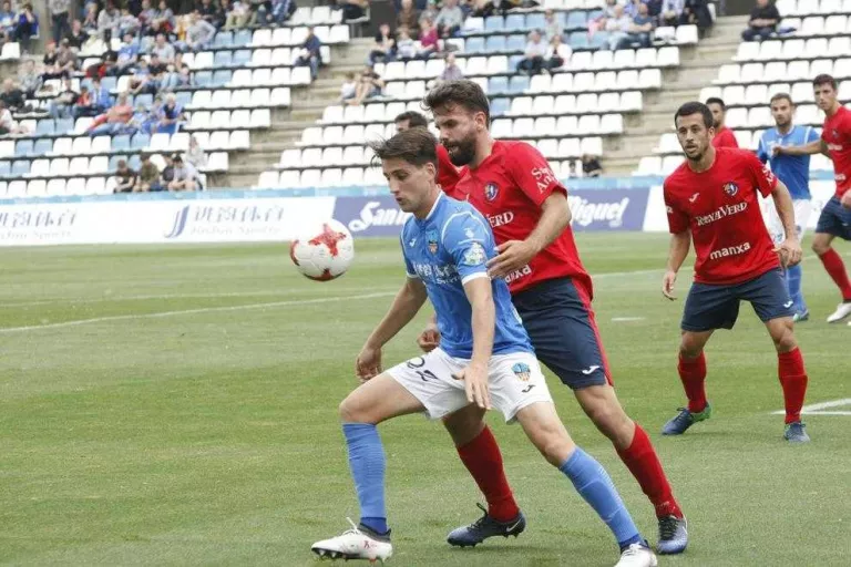El Lleida s'aferra a les caramboles i prepara una Marea Blava a Sabadell