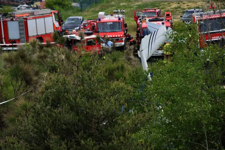Investiguen perquè l'ultralleuger va estavellar-se a l'aeroport de la Seu provocant dos morts