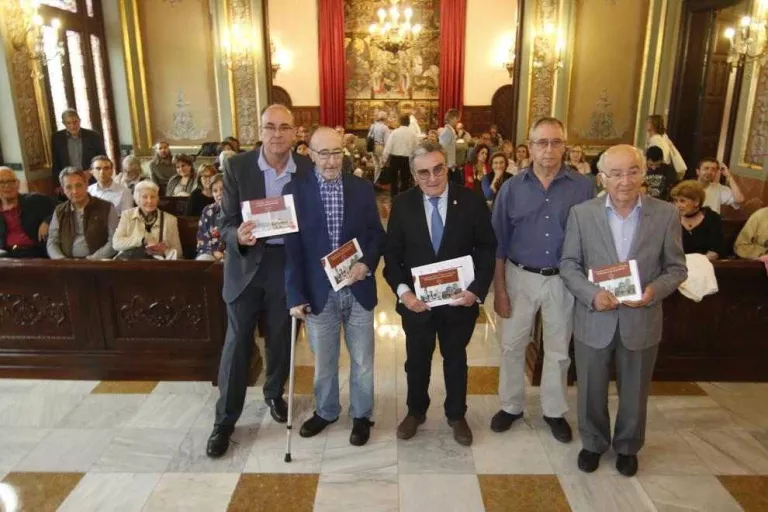 Presenten un llibre per passejar, mirar i reviure la Lleida d'ahir
