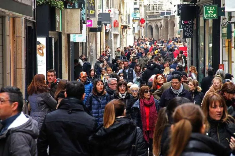 Pacte per a una pujada salarial de l’1,20% aquest any al comerç