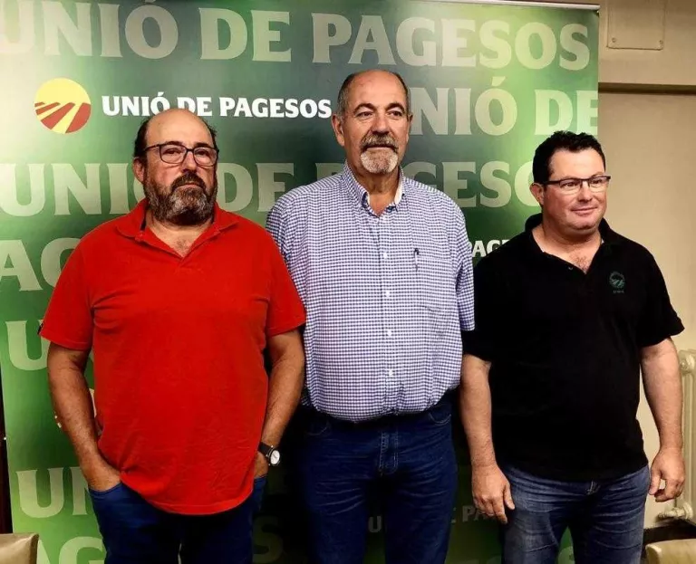 Posicions enfrontades entre agricultors i sindicats