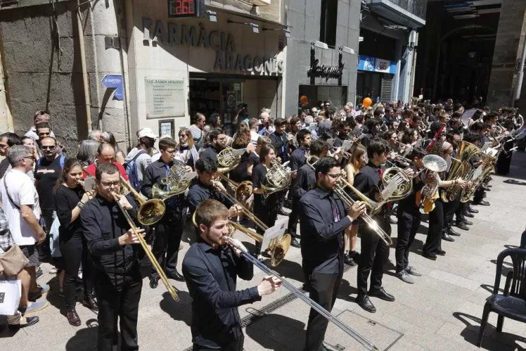 Lleida balla al ritme de bandes