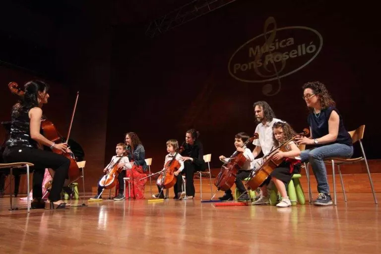 Els alumnes de l’escola Pons Roselló actuen a l’Auditori