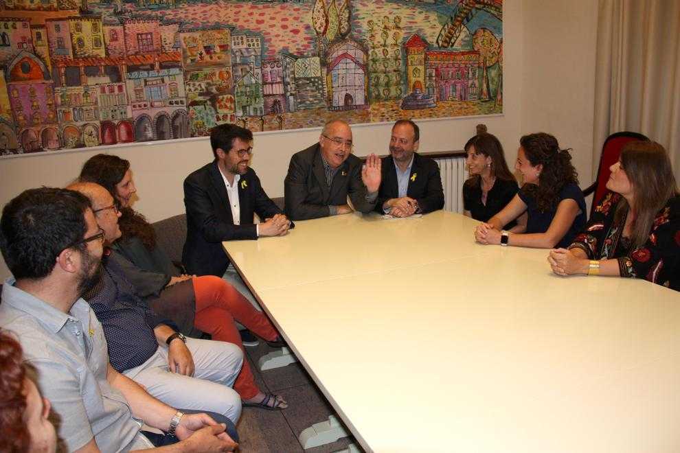Ensenyament pactarà amb els ajuntaments la devolució dels diners de les guarderies